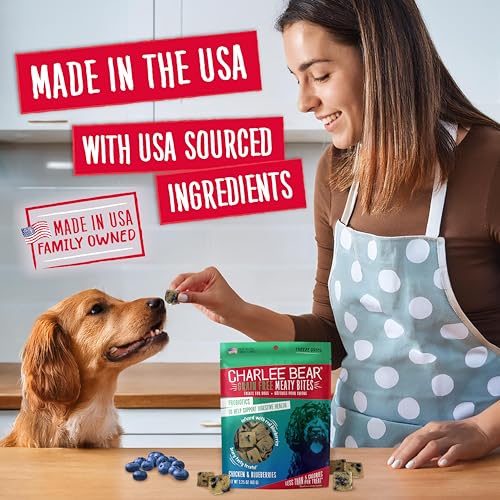 Charlee Bear Grain Free Meaty Bites Freeze Dried Dog Treats, Chicken and Blueberries, 2.25 Ounce Resealable Bag, Training Treats or Meal Topper, High Protein Dog Snacks, Made in USA