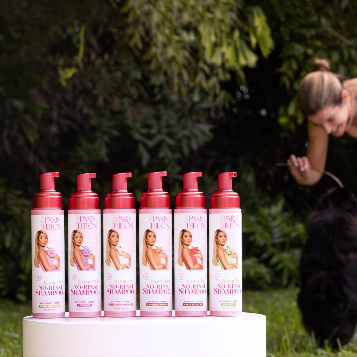 Paris Hilton Pet Iconic Sweet Pea & Vanilla Scent No-Rinse Dog Shampoo, Waterless Dog Wash, Hypoallergenic, 280ml – Quick Clean for Dogs, Easy Grooming, No Rinse Needed