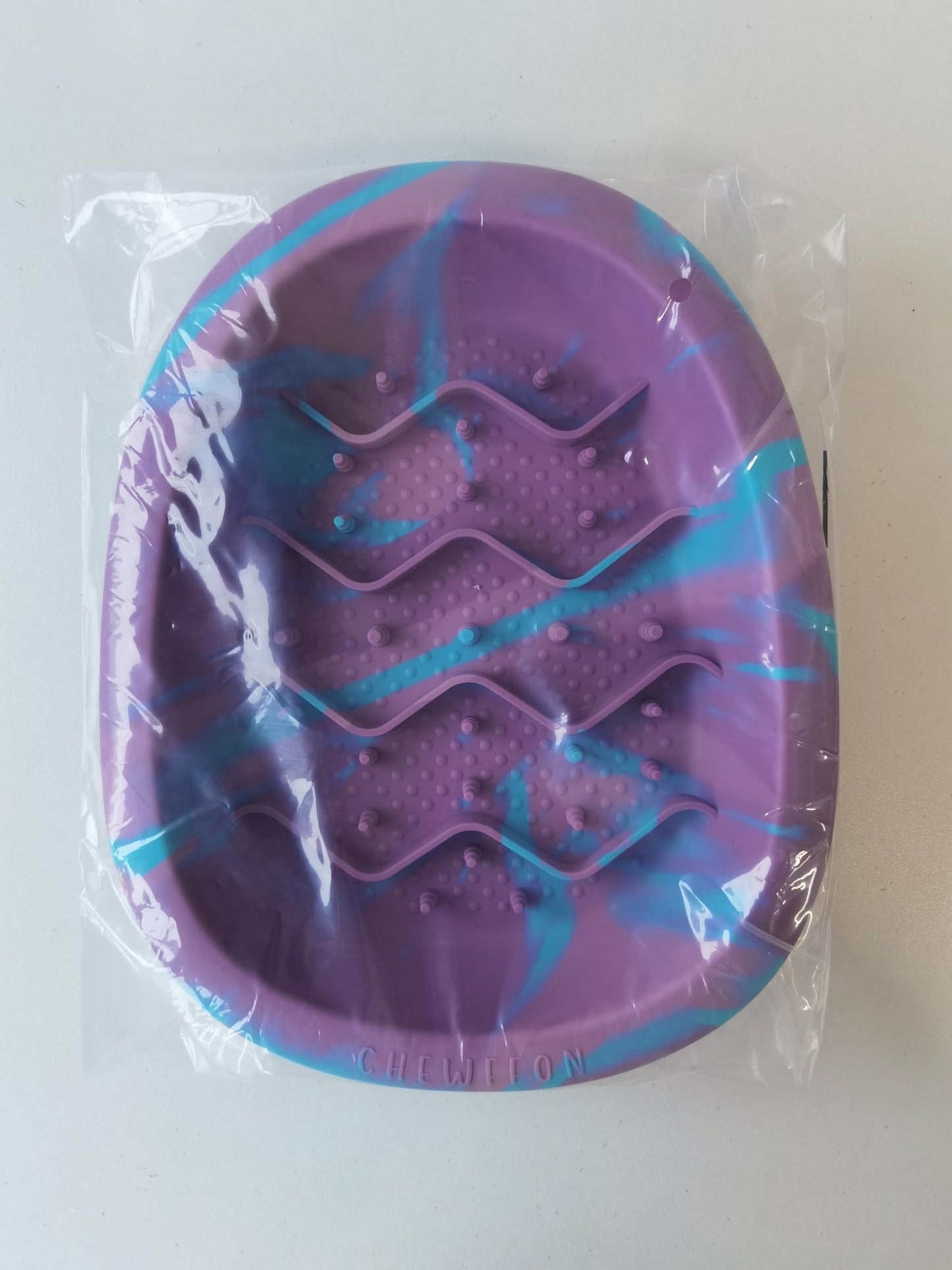 CHEWFFON Interactive Dog&Cat Lick Mat Bowls, BPA-Free Silicone Dog Slow Feeder Bowl with Suction Cups, Non Slip Food Bowl for Dogs and Cats, Reduces Boredom and Anxiety, Dishwasher Safe, Blueberry
