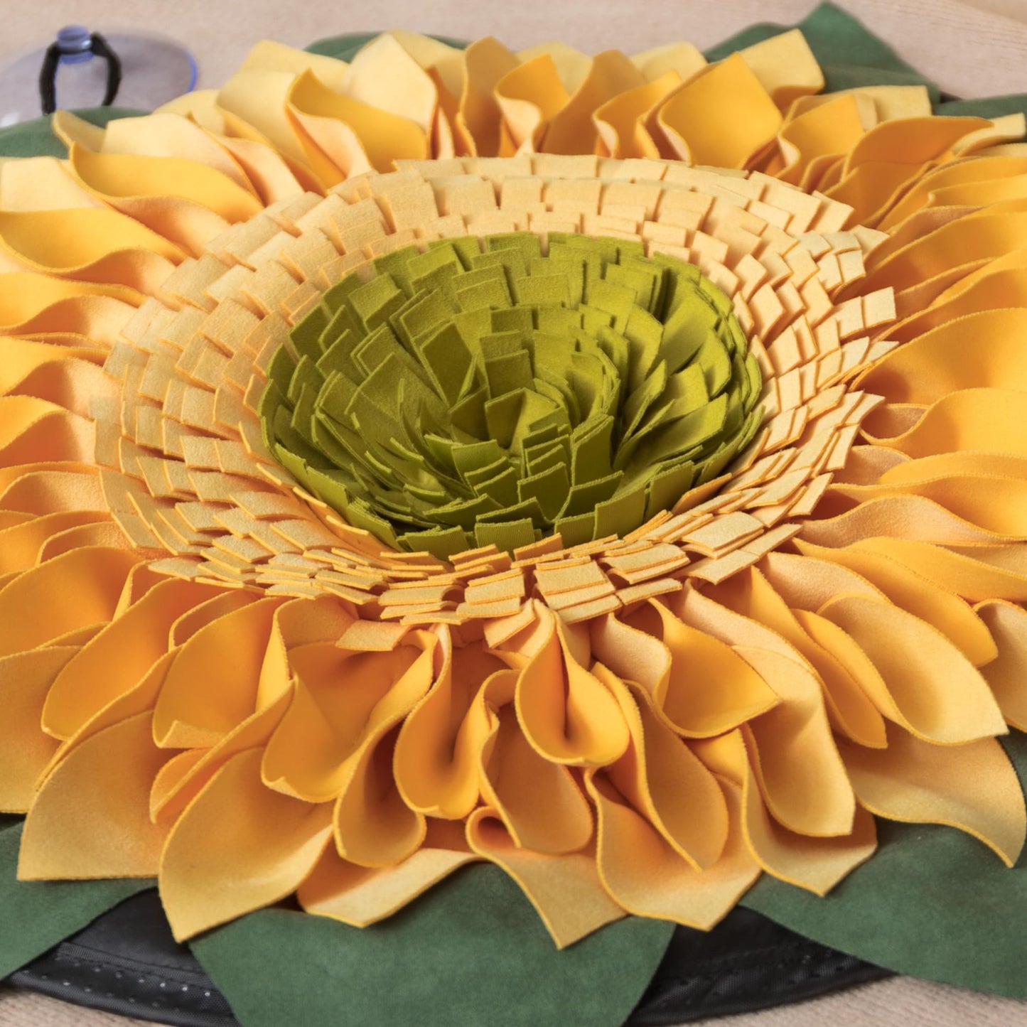 ELSKERJW Snuffle Mat for Dogs Large Breed 20"x20" Interactive Enrichment Toys for Pet, Mental Stimulation, Encourages Natural Foraging Skills and Stress Relief Slow Feeder Mat for Indoor Outdoor Use